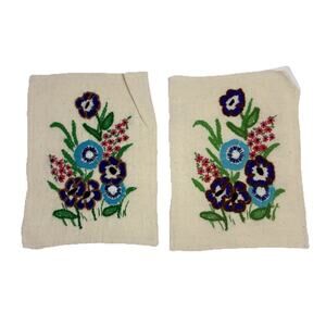 Crewel Floral 70s Needlecraft Embroidered Wall Art 8 "x 10.5" No frame Set of 2